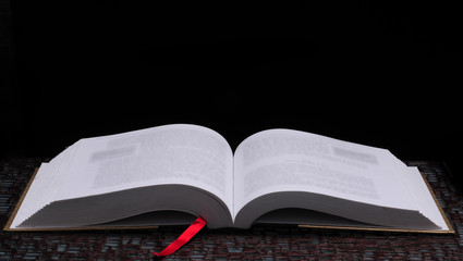 三个“土土土”这个字广州话怎样念？