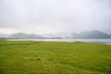 三个“土土土”这个字广州话怎样念？