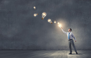 三个“土土土”这个字广州话怎样念？